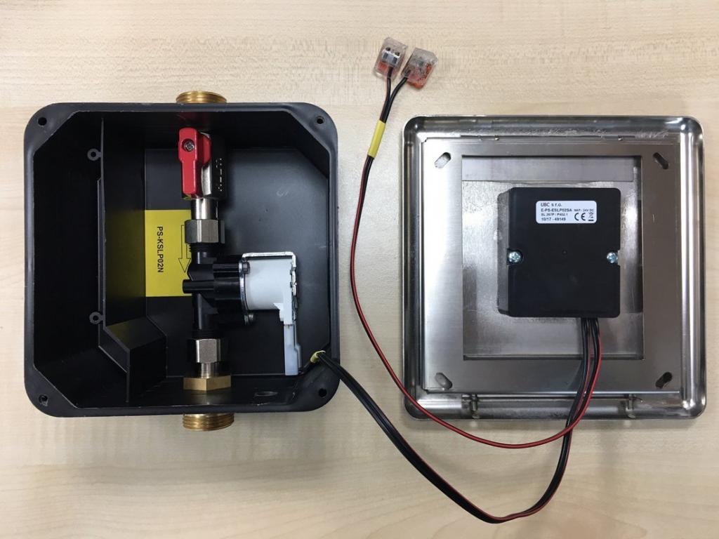 SAPHO - Podomítkový automatický splachovač pro urinál 24V DC, nerez (PS002)