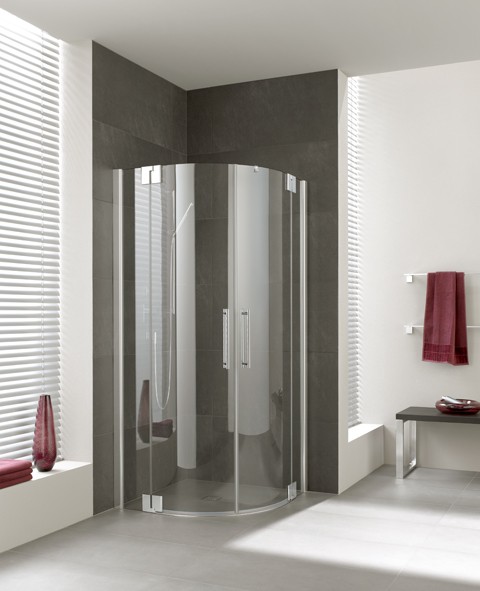 Kermi Čtvrtkruh Pasa XP P50 09018 870-900/1850 stříbrná matná ESG čiré Clean Čtvrtkruhový sprch. kout kyvné dveře s pevnými poli (PXP50090181PK)
