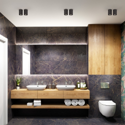 Koupelna s dvojicí umyvadel na dřevěné desce, velkým zrcadlem a nepřímým LED podsvícením v horizontální nice nad vanou