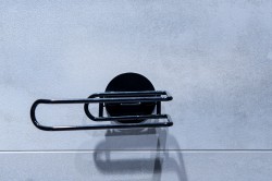 HOPA - Drátěný držák toaletního papíru na nalepení 3M, černá barva (KD02091719)