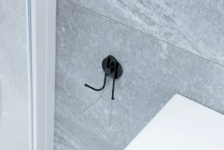 HOPA - Drátěný věšák na stěnu na nalepení 3M, černá barva (KD02091662)