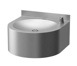 SANELA - Automatická fontánka s výtokem, bateriové napájení 6 V, matný nerez (SLUN 14ENB)